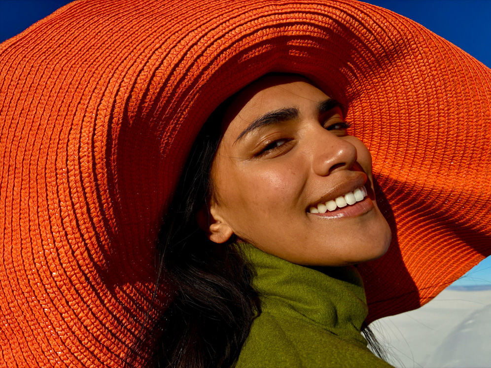 Foto de una persona tomada con el modo 1x de la cámara Fusion.